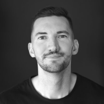 Photo of Lee Robinson